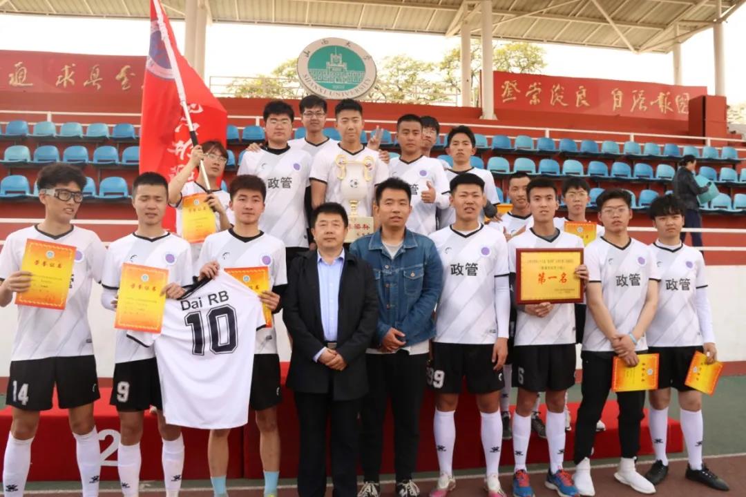 0d53d6233c1d463c9c9a2af302ee942c.jpg 0d53d6233c1d463c9c9a2af302ee942c.jpg